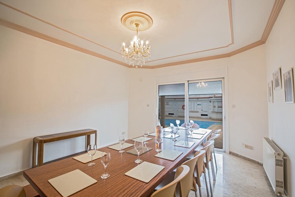 Papas Family Villa Paralímni Kültér fotó